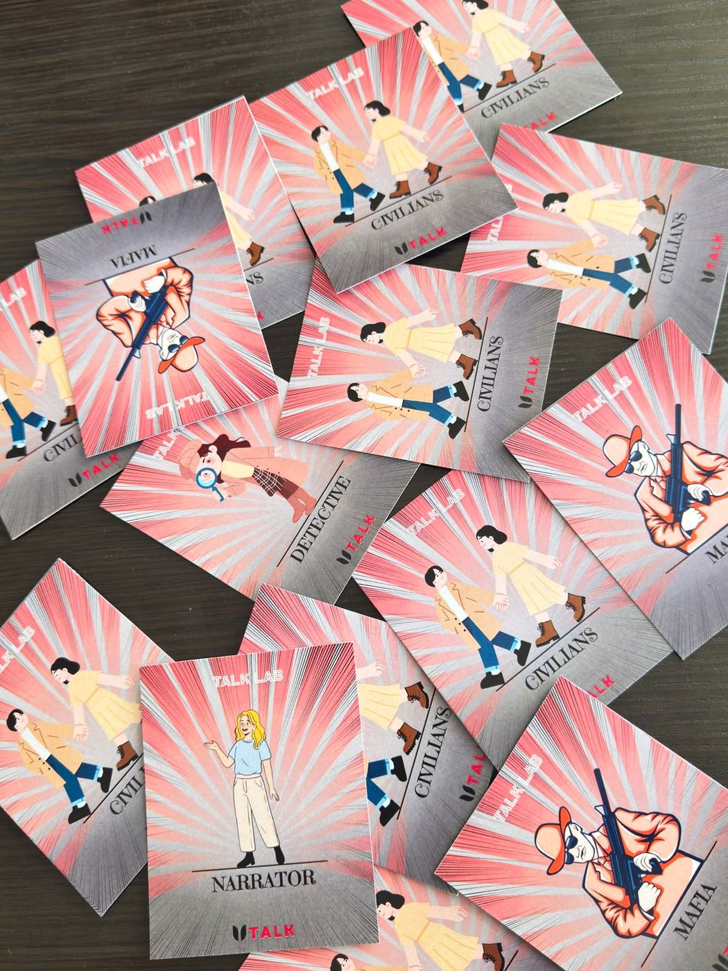 Les cartes du jeu Mafia, utilisées au TalkLab